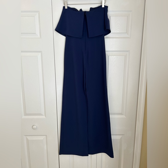 Lulu’s navy jumpsuit in crepe - Picture 2 of 2